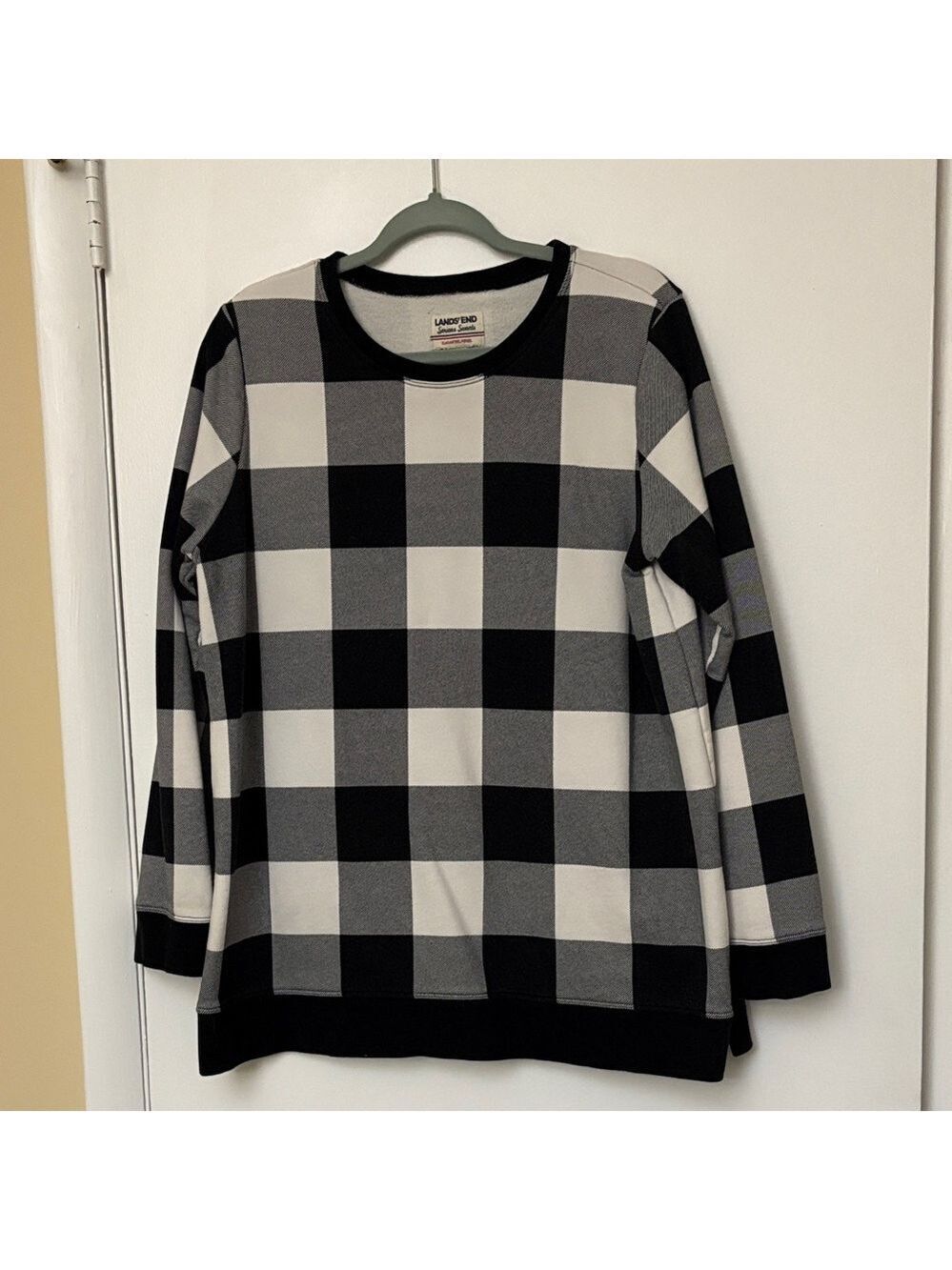 Lands' End Black and White Tunic Length Sweatshirt EUC